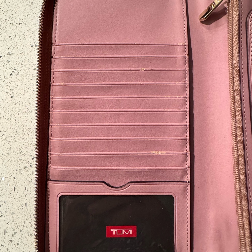 Tumi Pink Pebbled Wristlet Clutch EUC - Picture 13 of 15